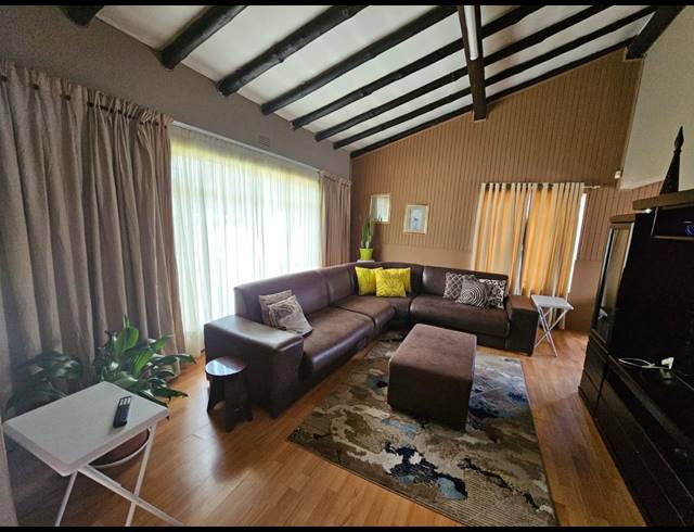 4 BEDROOM HOUSE TO LET IN VAALPARK